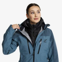 Radical Insulate Jacket Women Black -UK Clothing Shop 088cb31f ba41 4a4d 987a cd62dbd21782