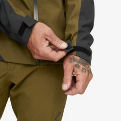 Silence Proshell Jacket Men Dark Olive/Moonless Night -UK Clothing Shop 2d613914 6ef0 45e6 a9b0 3cd0a0807421