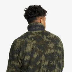 High Pile Fleece Men Grape Leaf -UK Clothing Shop 37d10dae 91b5 4c21 99db 41048a2d5c1e 1