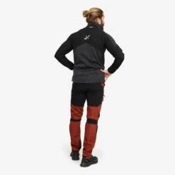 Tornado Fleece Men Jetblack -UK Clothing Shop 60c3a2db b137 4f18 a989 02b7dc5b92c2