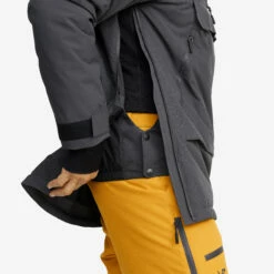 Halo 2L Insulated Ski Anorak Men Anthracite -UK Clothing Shop 9acb8b85 dba5 4f83 82c8 739e265ec2e4