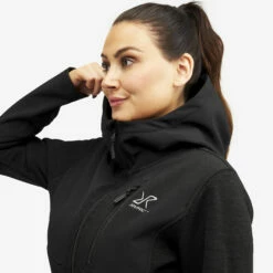 Wander Pro Wool Hoodie Women Charcoal Black -UK Clothing Shop df6f4f35 34a2 406d 99ff 3032a1e2de74