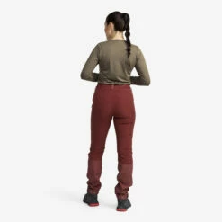 Nordwand Highwaist Stretch Trousers Women Earth -UK Clothing Shop e719ceda 5e65 4a3e b113 517e789909aa